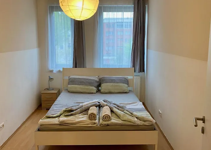 Roland Downtown - Rottenbiller Apartmán